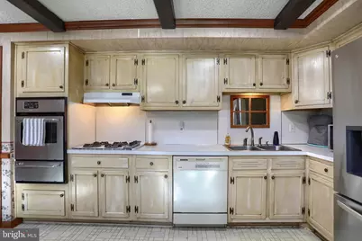 537 W Heatherfield Way, Red Lion, PA 17356 - Photo 5