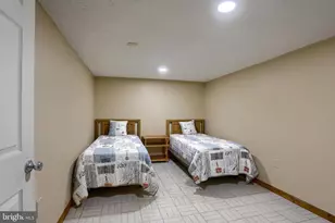 537 W Heatherfield Way, Red Lion, PA 17356 - Photo 21
