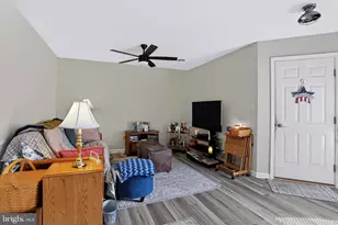 1706 Boxwood Ct, Dover, PA 17315 - Photo 7