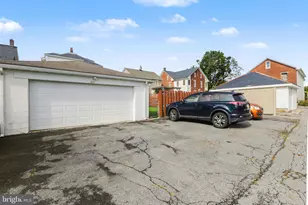 221 N Charles St, Red Lion, PA 17356 - Photo 39