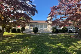 204 Charles Ave, Hanover, PA 17331 - Photo 3