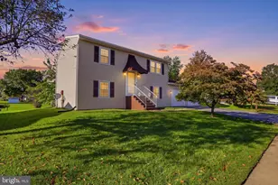 2343 Heather Rd, York, PA 17408 - Photo 1
