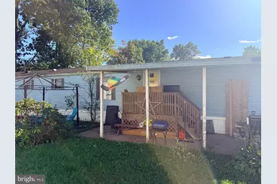 207 Waldorf Drive, York, PA 17404 - Photo 3