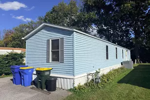 207 Waldorf Dr, York, PA 17404 - Photo 1