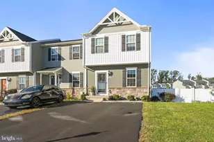 266 Homestead Dr, Hanover, PA 17331 - Photo 1