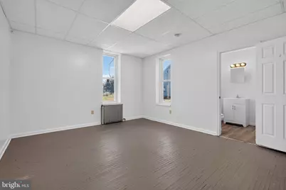 500 W Philadelphia Street, York, PA 17401 - Photo 7