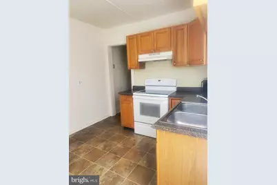 42 N Tremont Street #2, York, PA 17403 - Photo 3