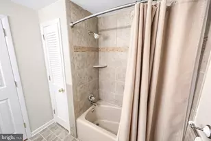 2555 Primrose Ln, York, PA 17404 - Photo 17