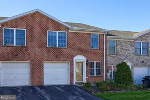 3564 Mark Dr, York, PA 17402 - Photo 1