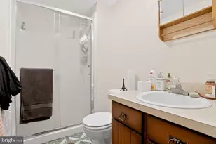 2708 Sunset Ln, York, PA 17408 - Photo 13
