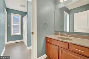 915 Wetherburn Dr, York, PA 17404 - Photo 23