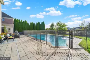 915 Wetherburn Dr, York, PA 17404 - Photo 29