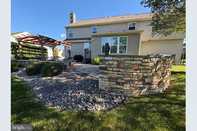 8570 Diamond Run Court, Seven Valleys, PA 17360 - Photo 3