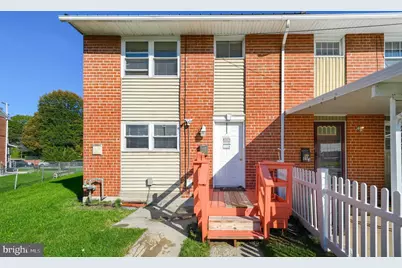 891 E Kings Court, York, PA 17403 - Photo 1