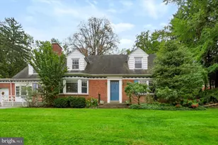 958 Country Club Rd, York, PA 17403 - Photo 3