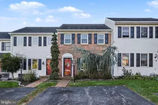 2360 Woodmont Dr, York, PA 17404 - Photo 1