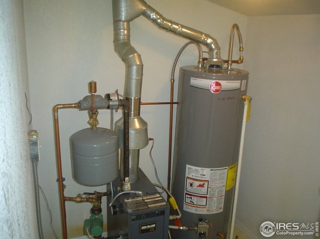 230 7th Ave, Sterling CO 80751-2940 exterior