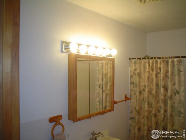 230 7th Ave, Sterling CO 80751-2940 exterior