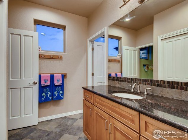 160 Commander Cir, Erie CO 80516-8147 exterior