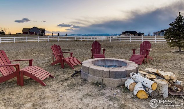 160 Commander Cir, Erie CO 80516-8147 exterior