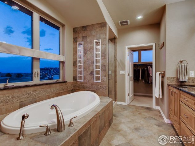 160 Commander Cir, Erie CO 80516-8147 exterior