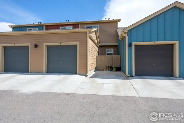 1319 Collyer St, Longmont CO  80501-3310 exterior