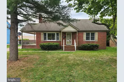 42 S Edgehill Avenue, Dover, DE 19901 - Photo 1