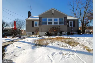 400 W Holly Oak Road, Wilmington, DE 19809 - Photo 1