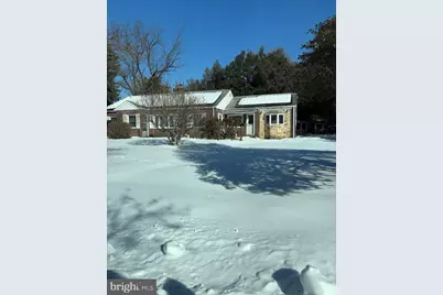 203 Rolling Green Avenue, New Castle, DE 19720 - Photo 1