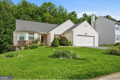 279 E Flagstone Drive, Newark, DE 19702 - Photo 1