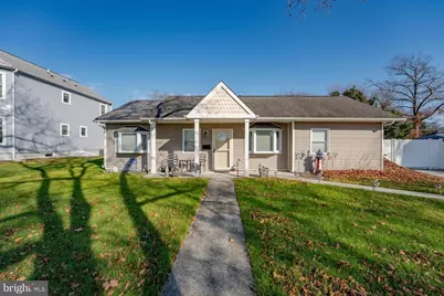 33 W Meyran Avenue, Somers Point, NJ 08244 - Photo 1
