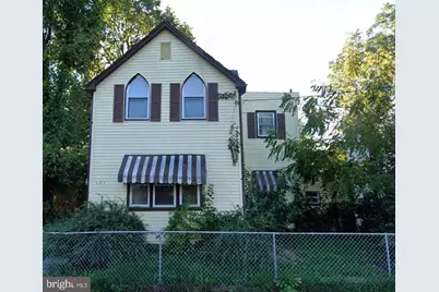 521 Spruce Street, Beverly, NJ 08010 - Photo 1