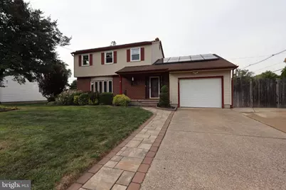 507 E Franklin Avenue, Edgewater Park, NJ 08010 - Photo 1