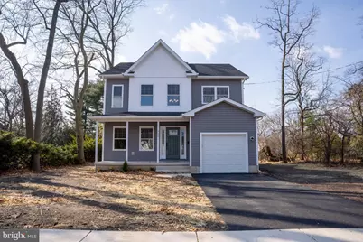 702 Delaware Ave, Riverside, NJ 08075 - Photo 1