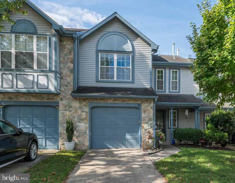 10 Knighton Ln, Mount Laurel, NJ 08054 - MLS NJBL2097094 - Coldwell Banker