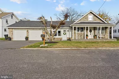 105 Maple Avenue, Bordentown, NJ 08505 - Photo 1