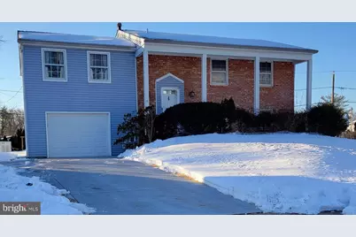 19 Neptune Lane, Willingboro, NJ 08046 - Photo 1