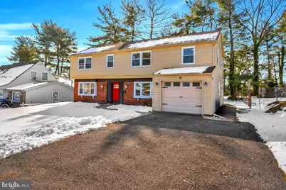 18 Hinsdale Lane, Willingboro, NJ 08046 - Photo 1