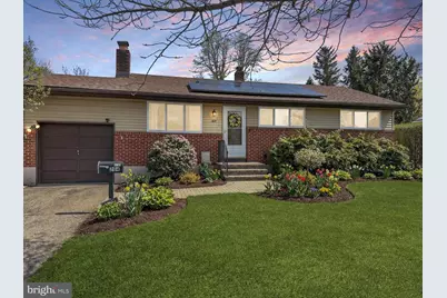 204 S Garden Boulevard, Beverly, NJ 08010 - Photo 1