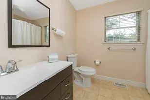 306 Fountain Hall Ct, Mount Laurel, NJ 08054 - Photo 33