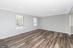 306 Fountain Hall Ct, Mount Laurel, NJ 08054 - Photo 5