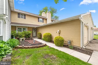7 Salisbury Court, Bordentown, NJ 08505 - Photo 1