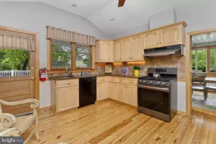 23 Bloomer Dr, Burlington, NJ 08016 - Photo 13