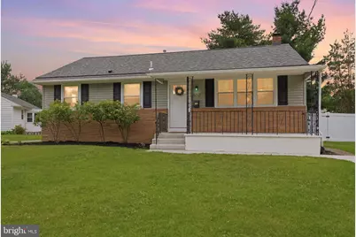 302 Veterans Drive, Palmyra, NJ 08065 - Photo 1