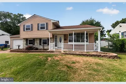 19 Lansberry Drive, Burlington, NJ 08016 - Photo 1