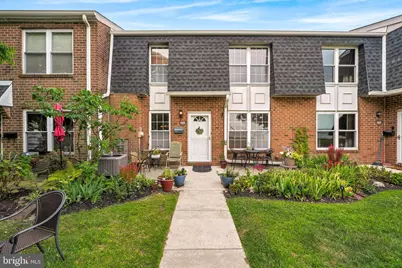 1020 Harbour Drive, Palmyra, NJ 08065 - Photo 1