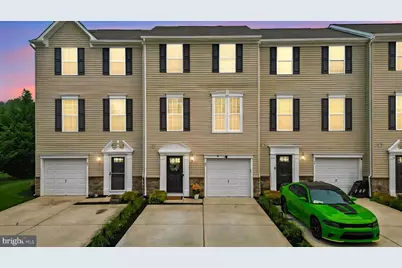 2102 E Oak Road #H2, Vineland, NJ 08361 - Photo 1