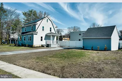 304 E Clements Bridge Road, Runnemede, NJ 08078 - Photo 1