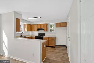 930 Lois Ave, Camden, NJ 08105 - Photo 11