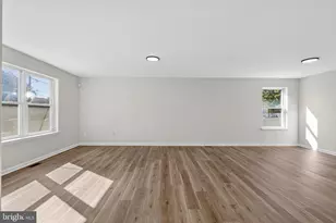 930 Lois Ave, Camden, NJ 08105 - Photo 9